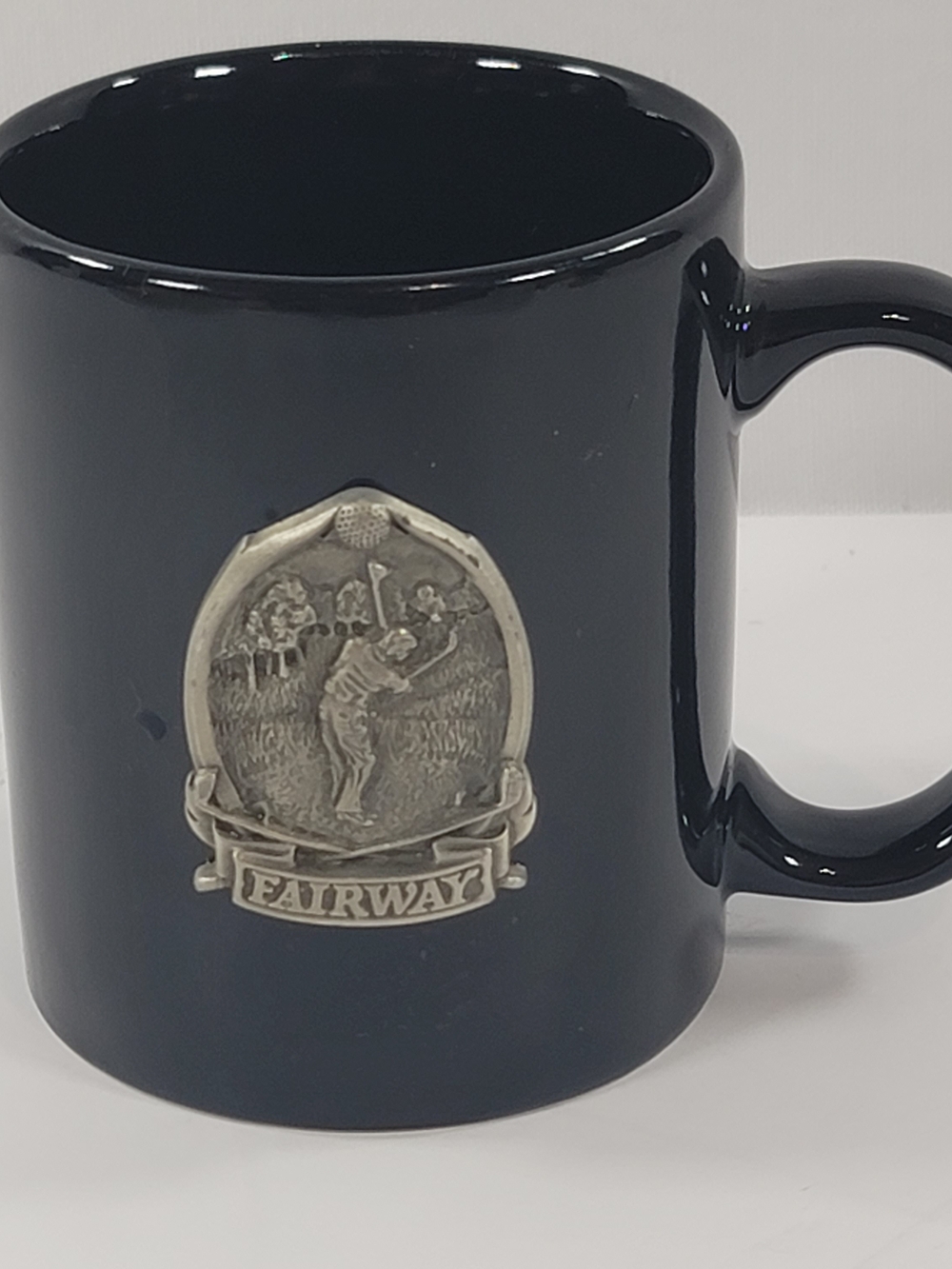 Black Ceramic Golf Mug Raised Pewter Plaque Fairway Golfer
